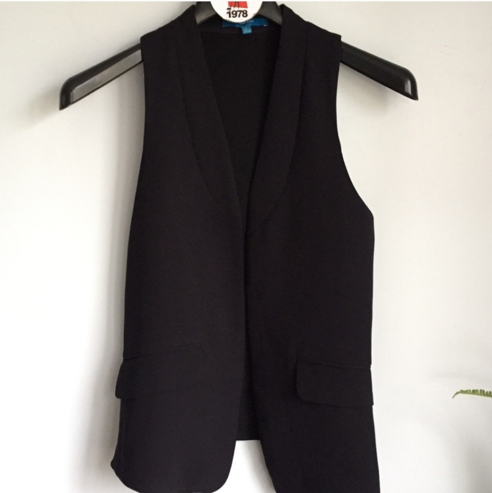 Black vest